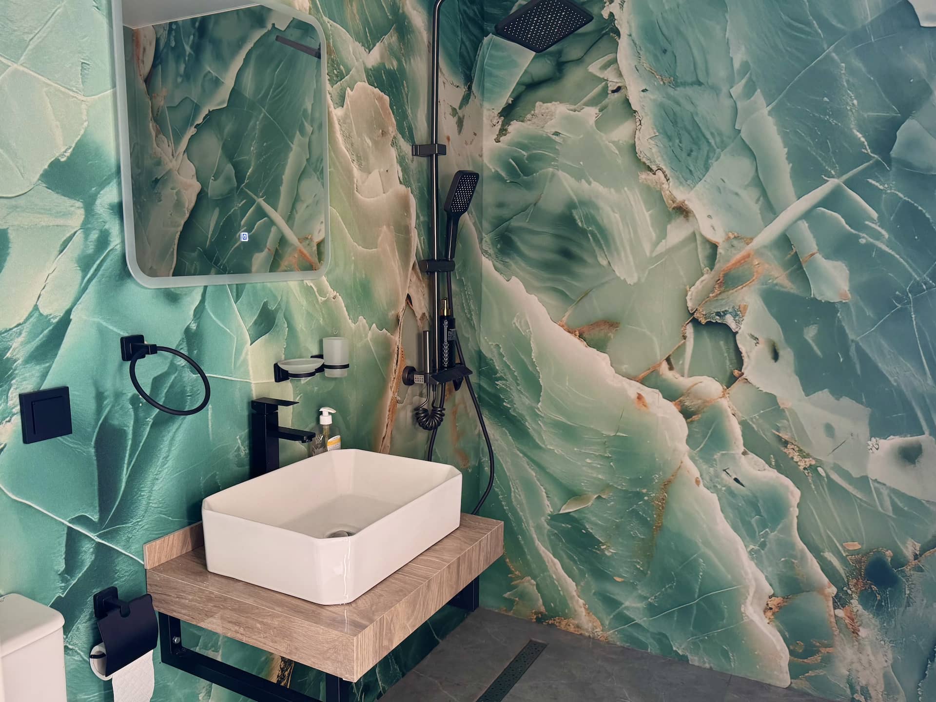 Малахитовая шкатулка